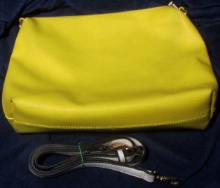 BOLSO AMARILLO 30X23X9CMS (2)